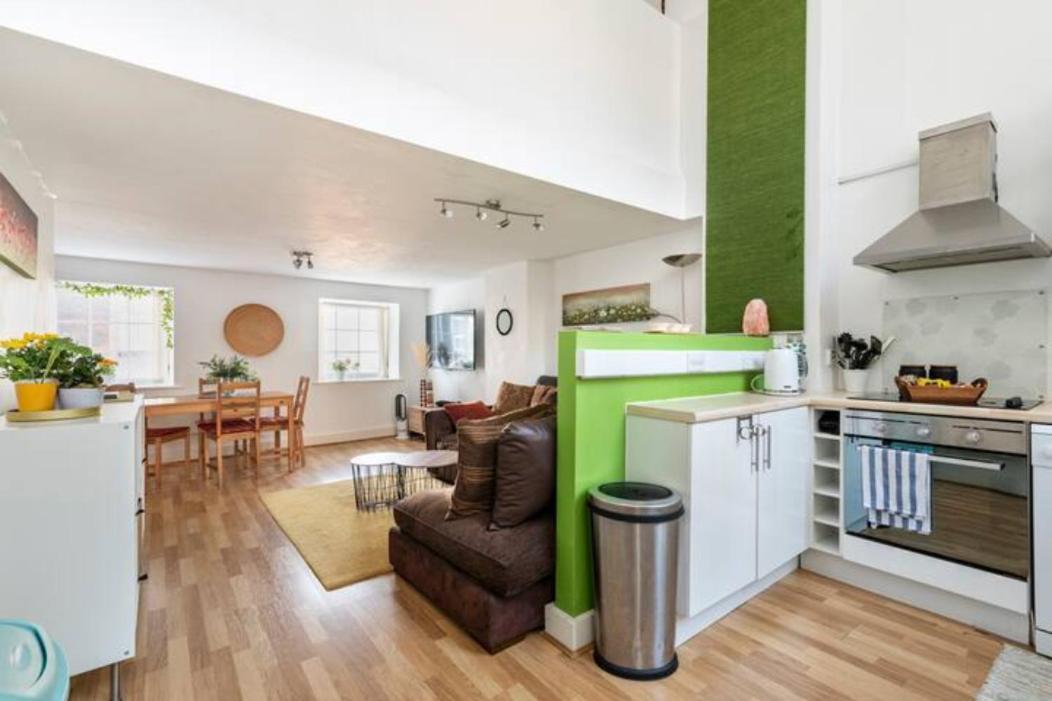 Swan-bay-view Ltd Swansea
